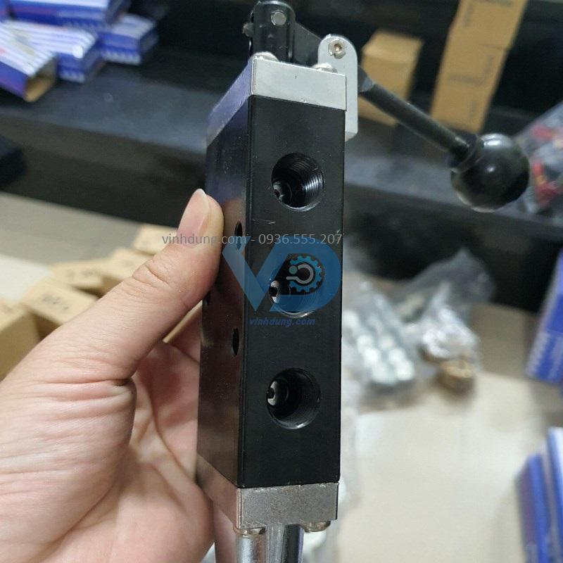 SH-402A-403A (3)